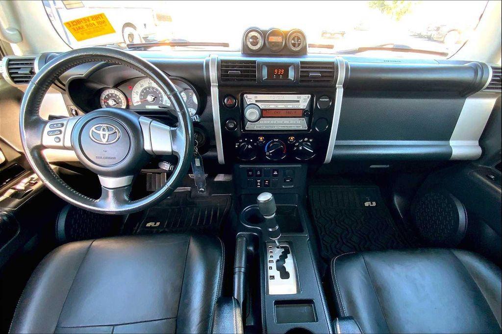 used 2008 Toyota FJ Cruiser car, priced at $15,865