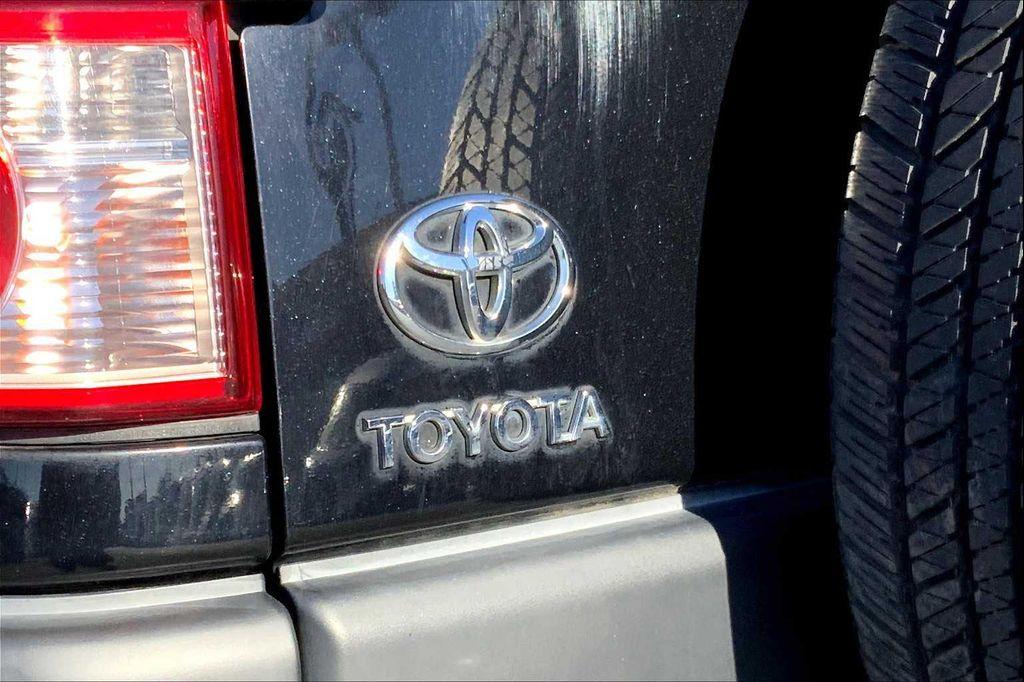 used 2008 Toyota FJ Cruiser car, priced at $15,865