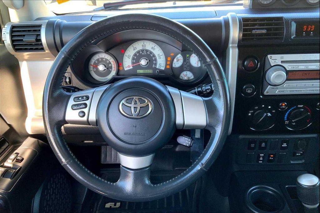 used 2008 Toyota FJ Cruiser car, priced at $15,865