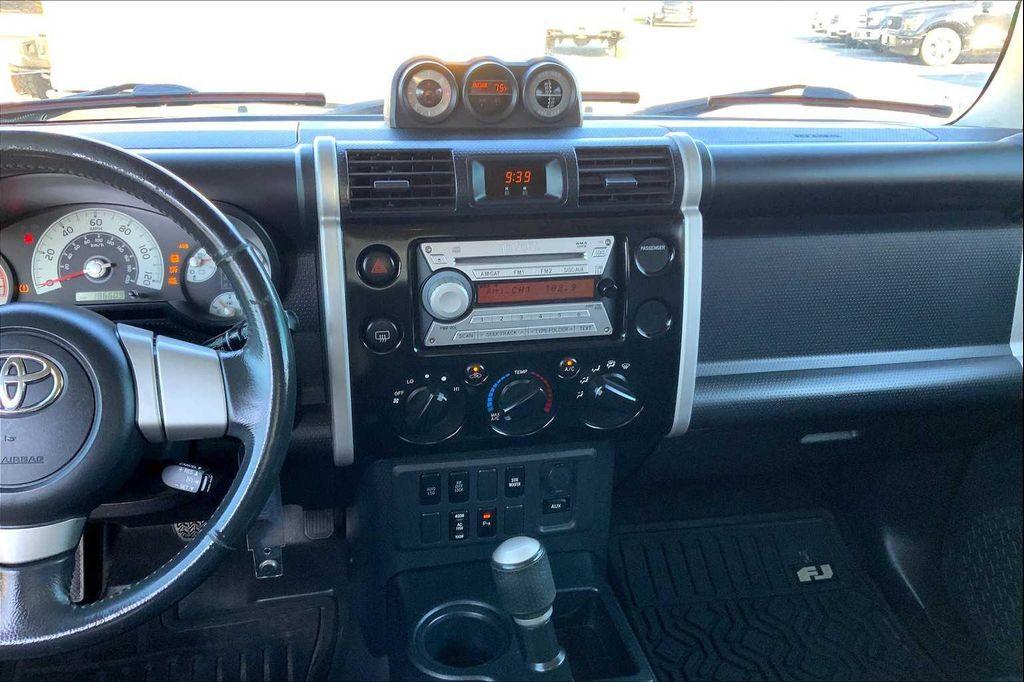 used 2008 Toyota FJ Cruiser car, priced at $15,865