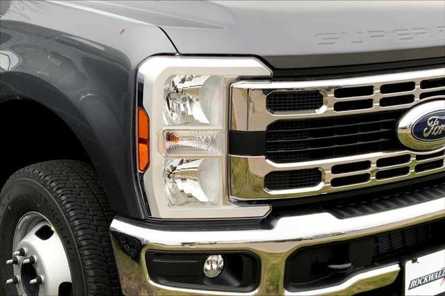 new 2025 Ford F-350 car, priced at $75,520