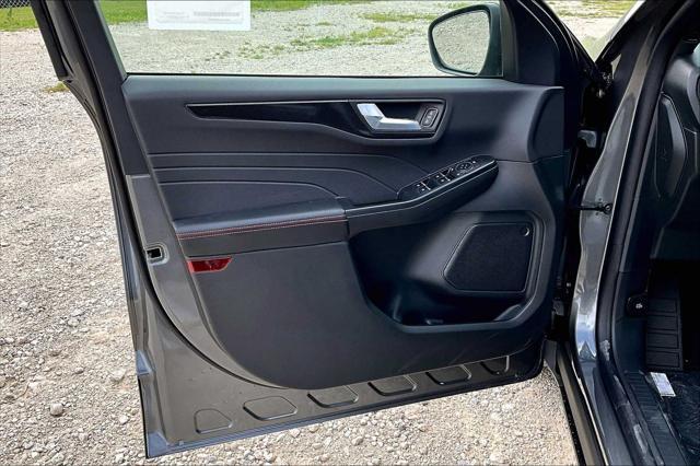 new 2025 Ford Escape car, priced at $31,485