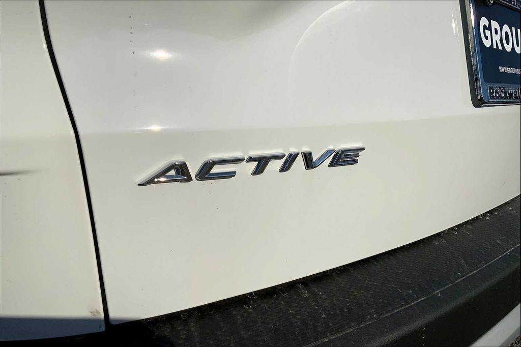 new 2025 Ford Escape car, priced at $30,018