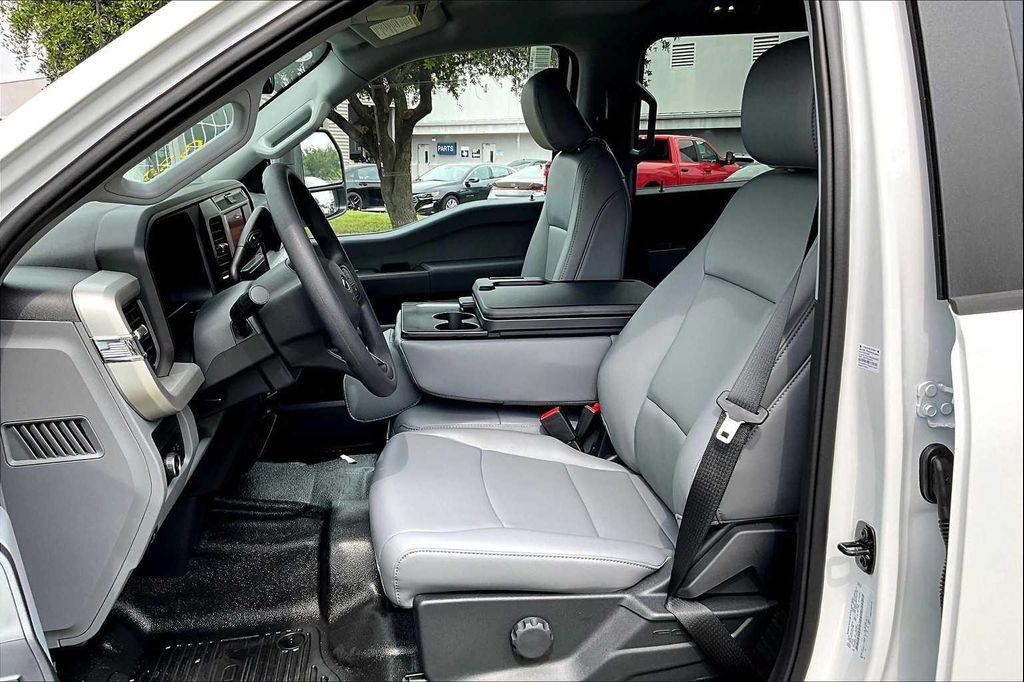 new 2025 Ford F-350 car, priced at $67,853