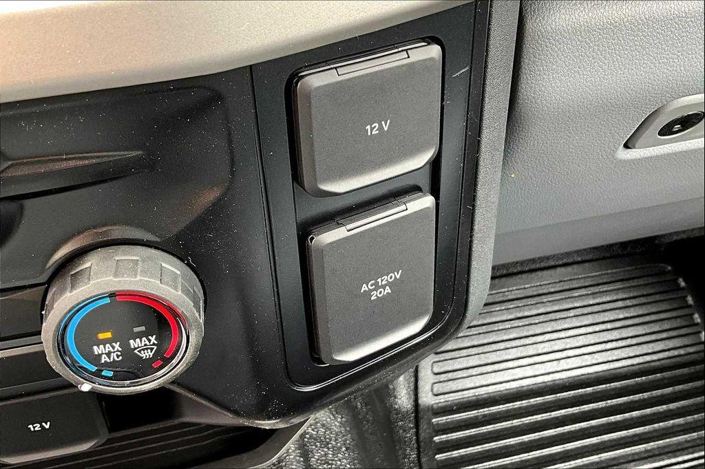 new 2025 Ford F-350 car, priced at $67,853