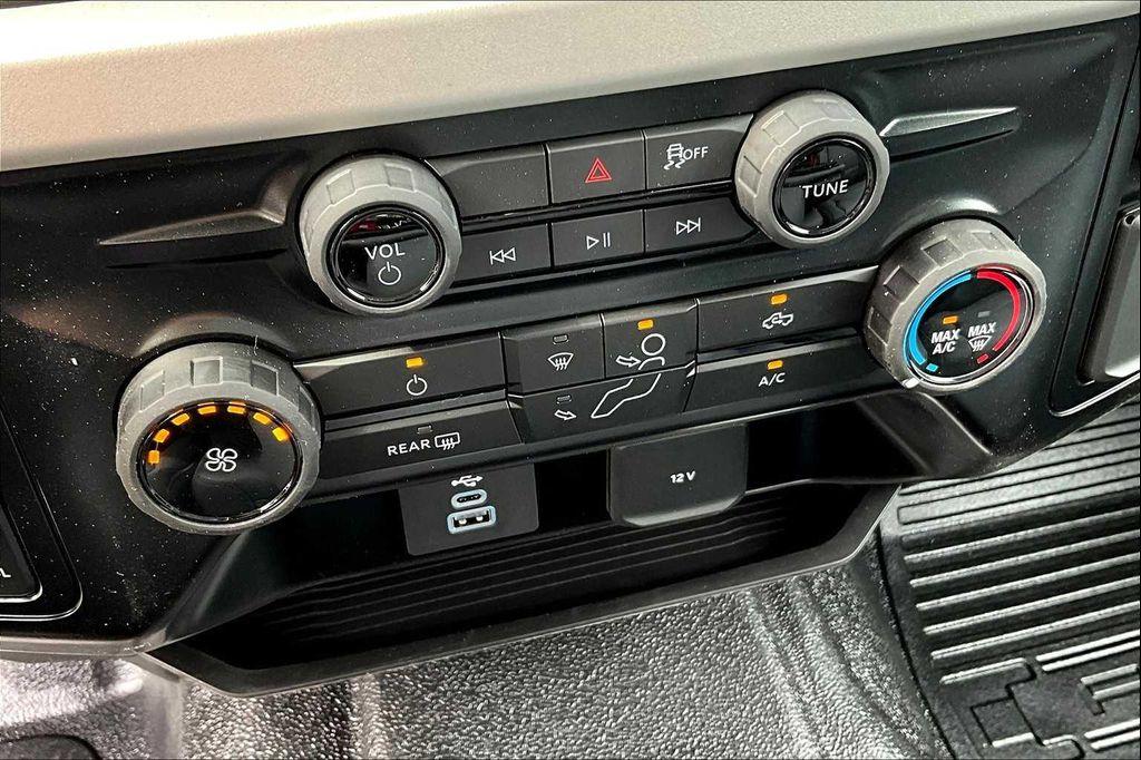 new 2025 Ford F-350 car, priced at $67,853