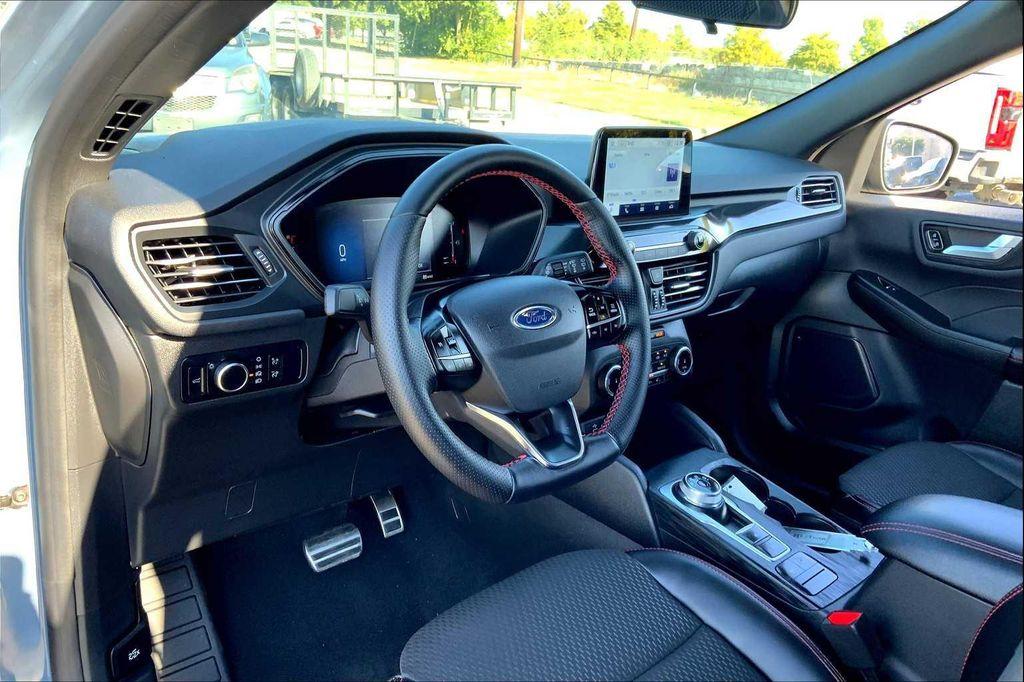 used 2024 Ford Escape car, priced at $24,149