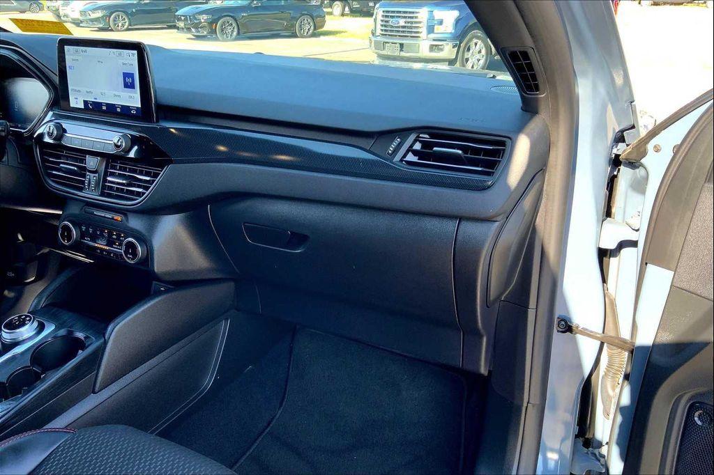 used 2024 Ford Escape car, priced at $24,149