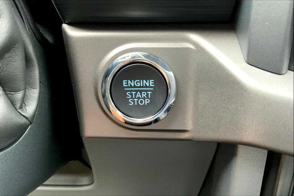 new 2025 Ford F-150 car, priced at $50,914