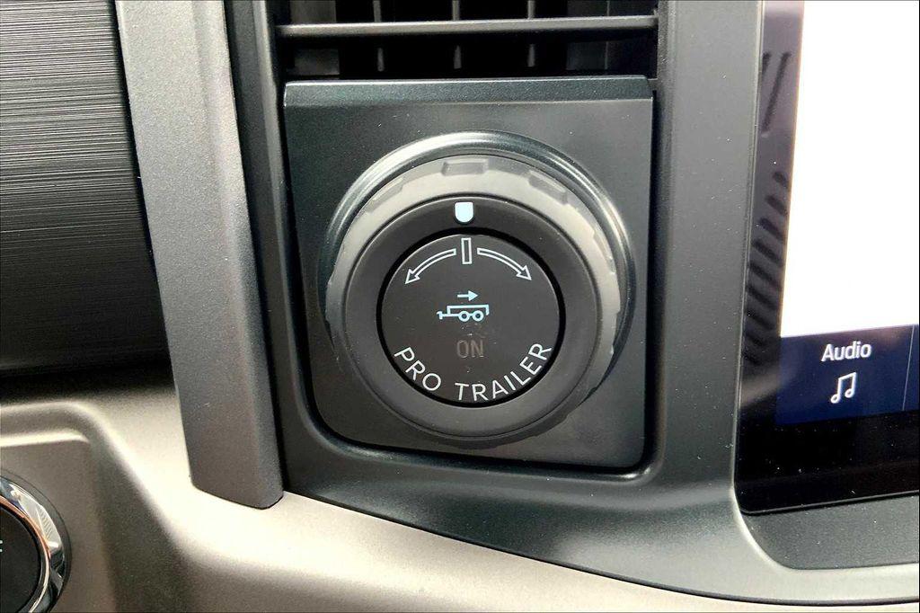 new 2025 Ford F-150 car, priced at $50,914