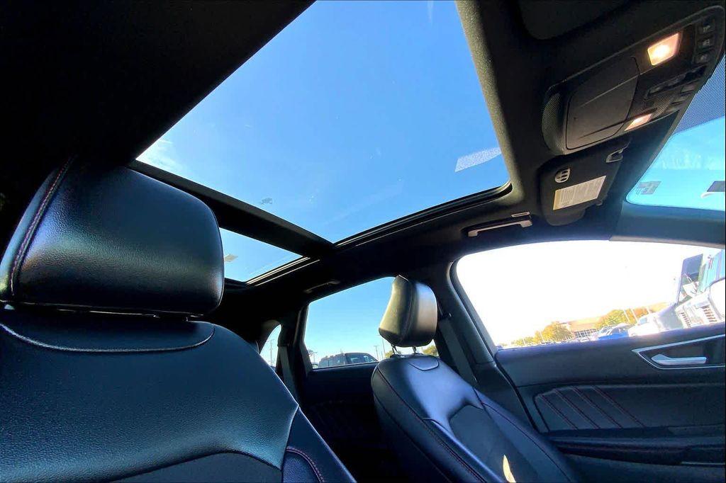 used 2021 Ford Edge car, priced at $18,991