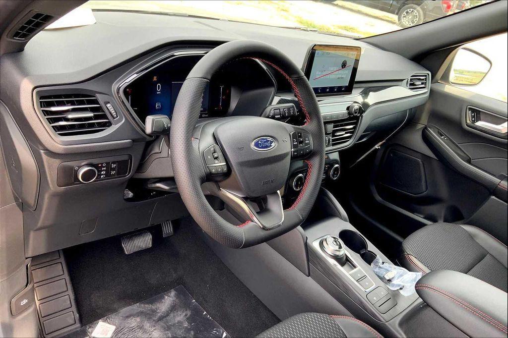 new 2025 Ford Escape car, priced at $30,362