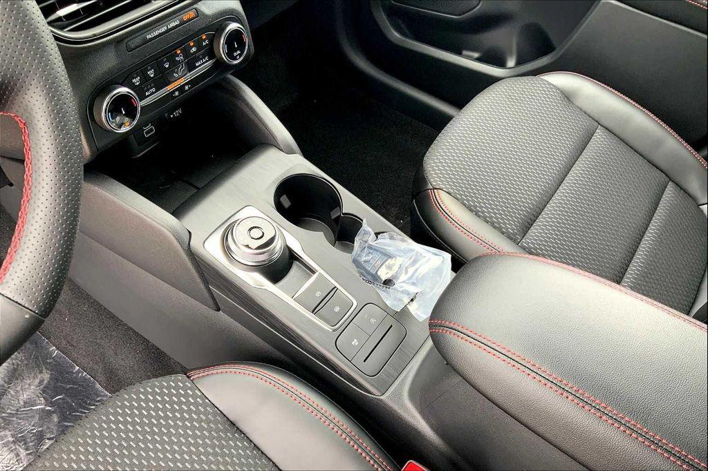 new 2025 Ford Escape car, priced at $30,362