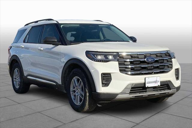 new 2025 Ford Explorer car, priced at $40,014