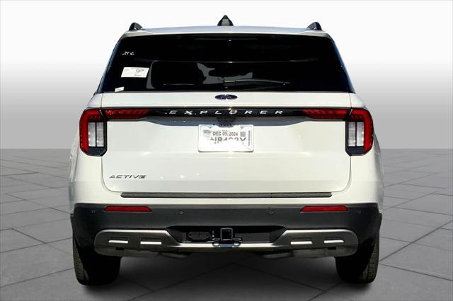 new 2025 Ford Explorer car, priced at $43,960
