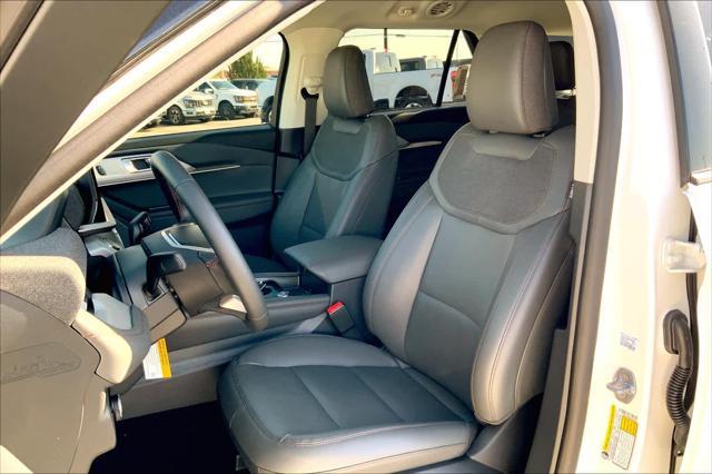 new 2025 Ford Explorer car, priced at $43,960