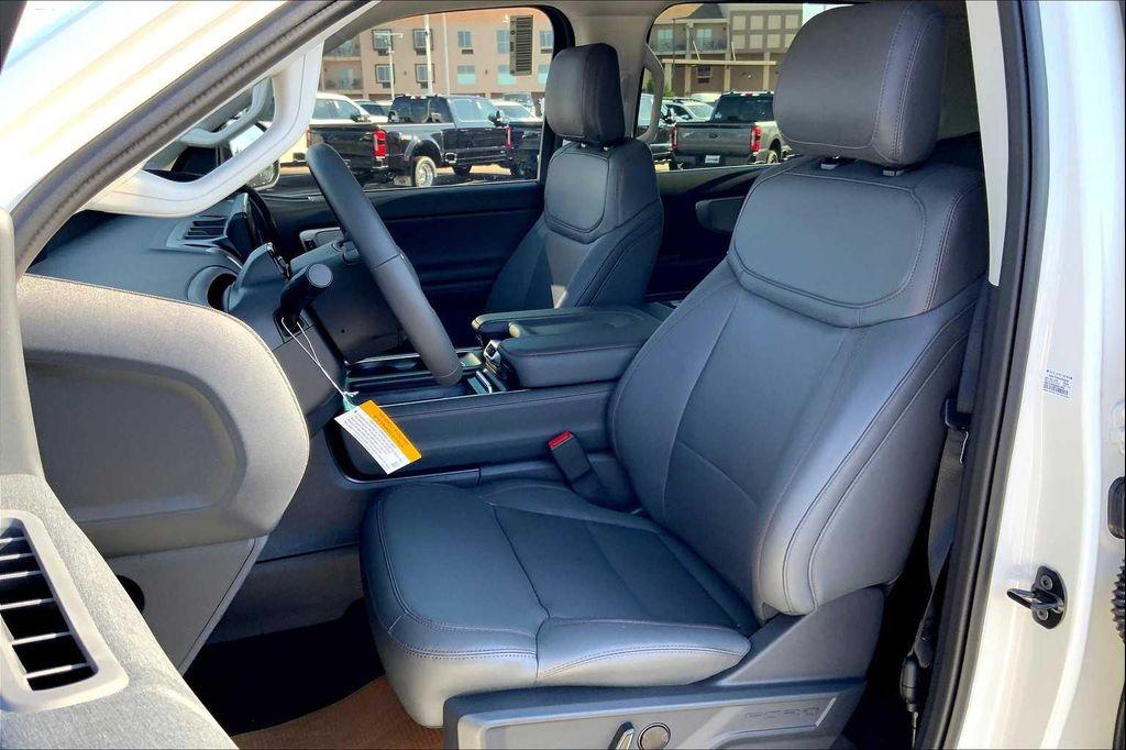 new 2025 Ford Expedition car, priced at $70,835