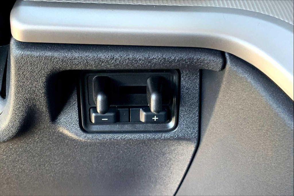 new 2025 Ford Expedition car, priced at $70,835