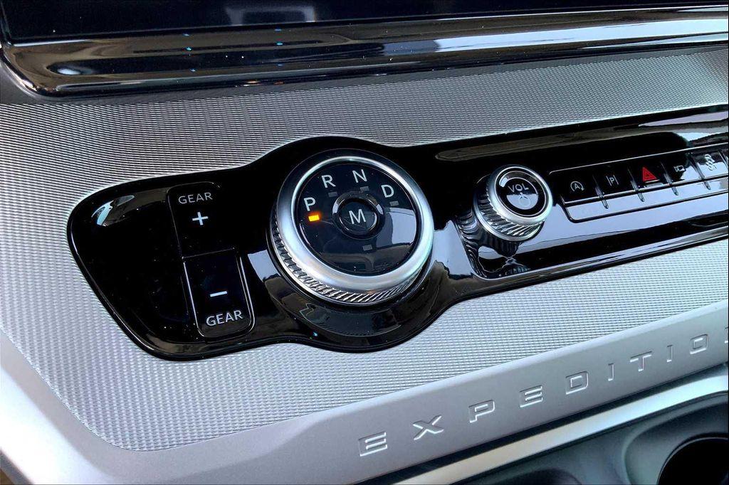 new 2025 Ford Expedition car, priced at $70,835