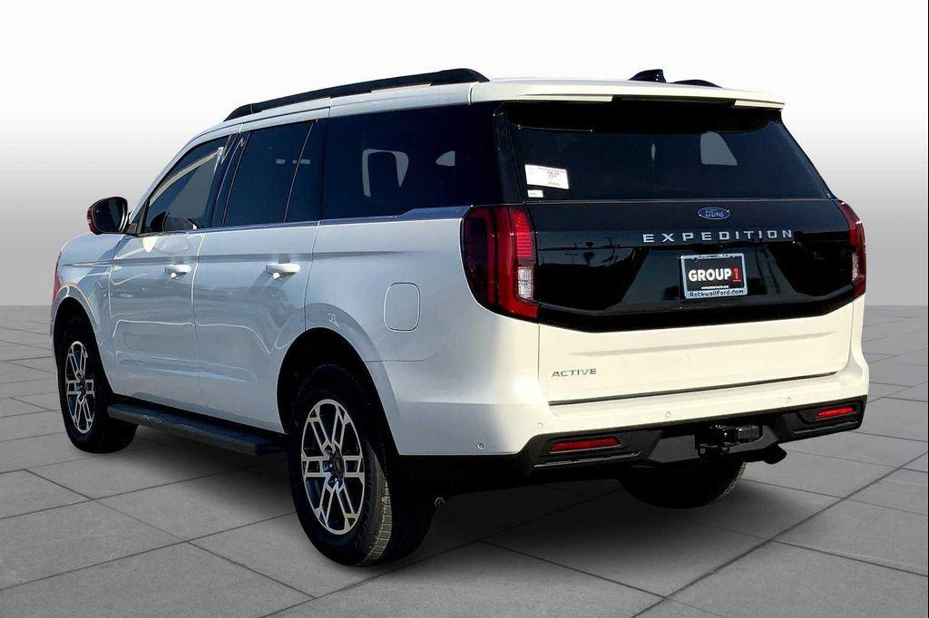 new 2025 Ford Expedition car, priced at $70,835