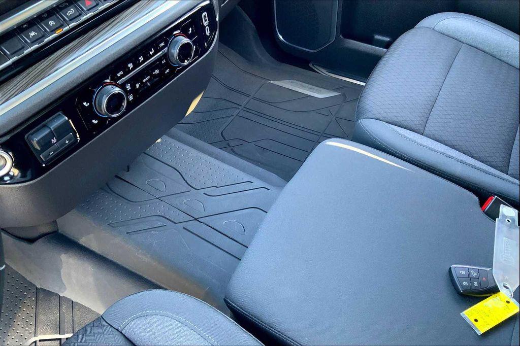 used 2024 Chevrolet Silverado 1500 car, priced at $34,725