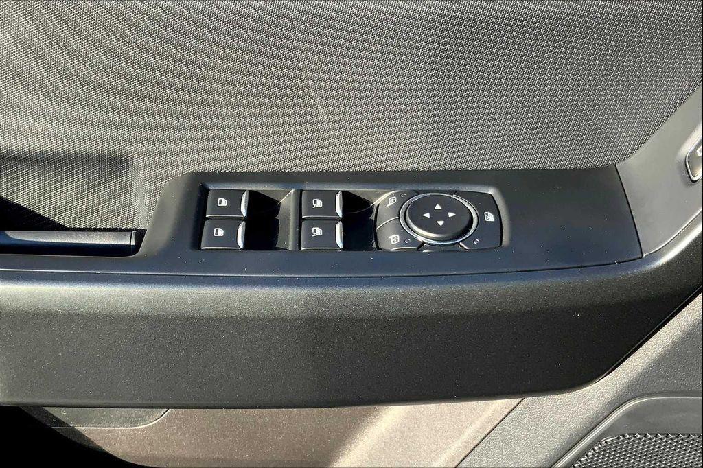 new 2025 Ford F-150 car, priced at $43,366