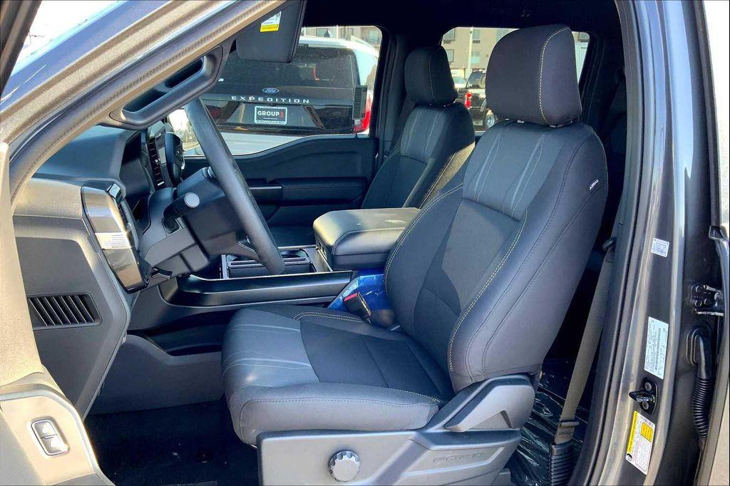 new 2025 Ford F-150 car, priced at $43,366