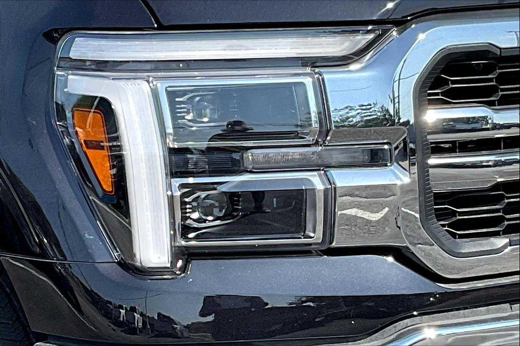 new 2025 Ford F-150 car, priced at $62,545