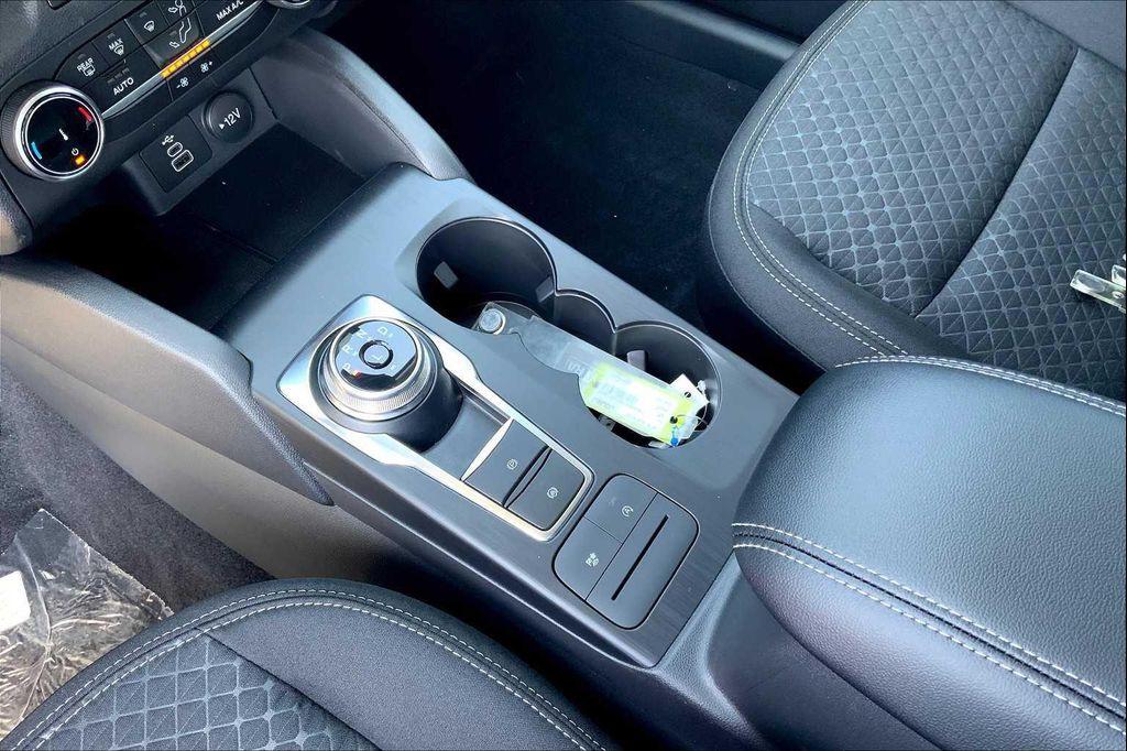 new 2025 Ford Escape car, priced at $30,018