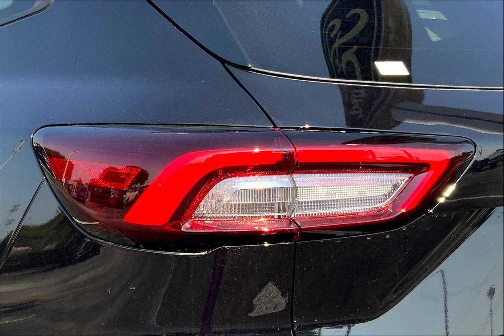 new 2025 Ford Escape car, priced at $30,018