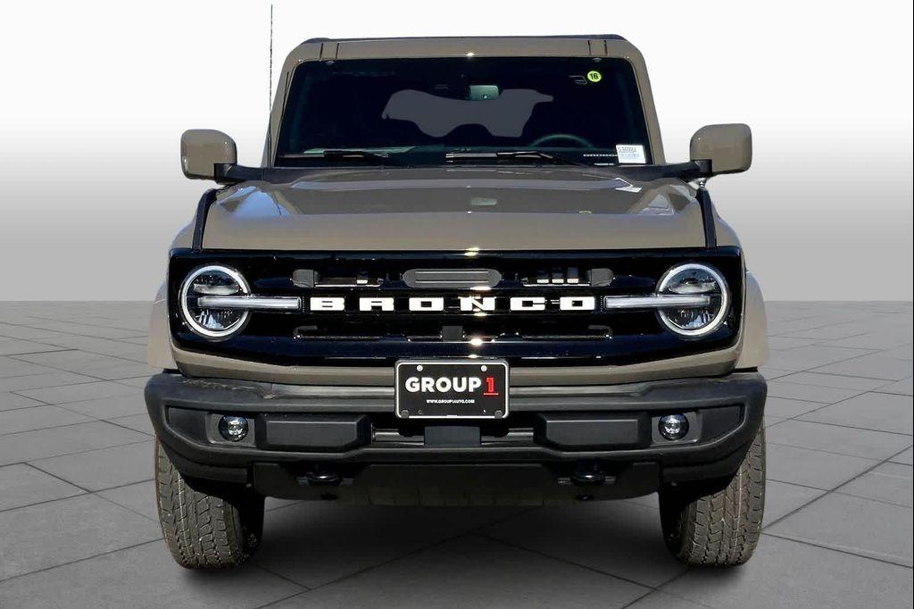 new 2025 Ford Bronco car, priced at $52,620