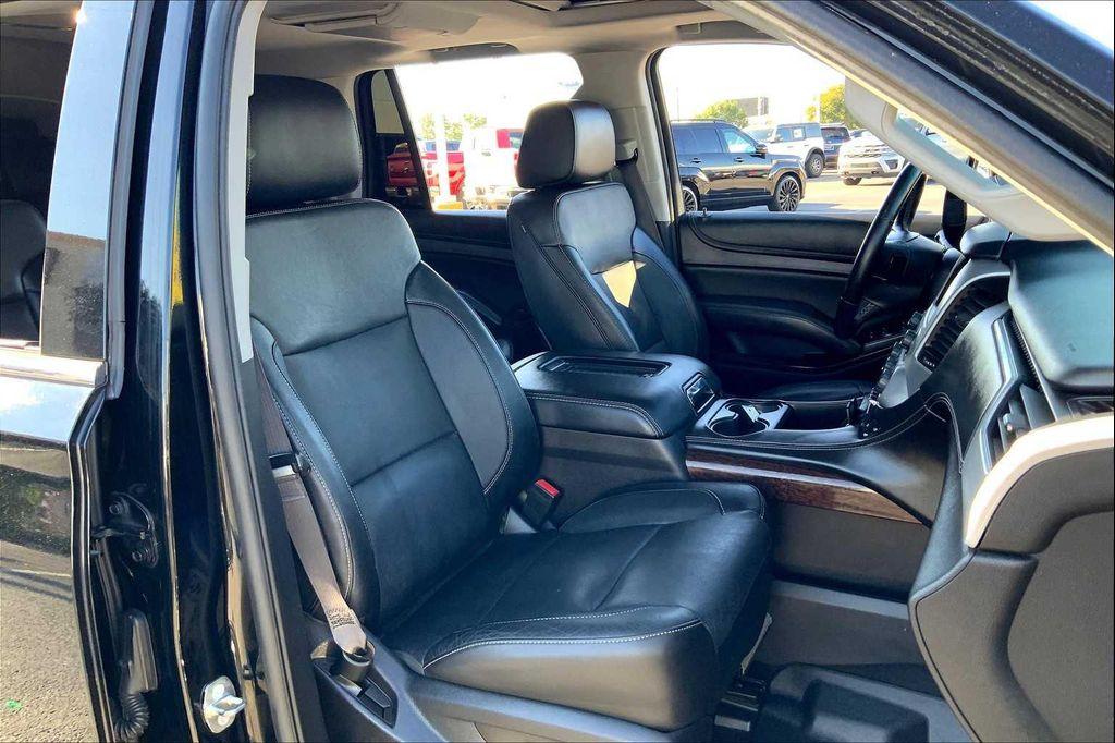 used 2016 GMC Yukon car, priced at $17,975