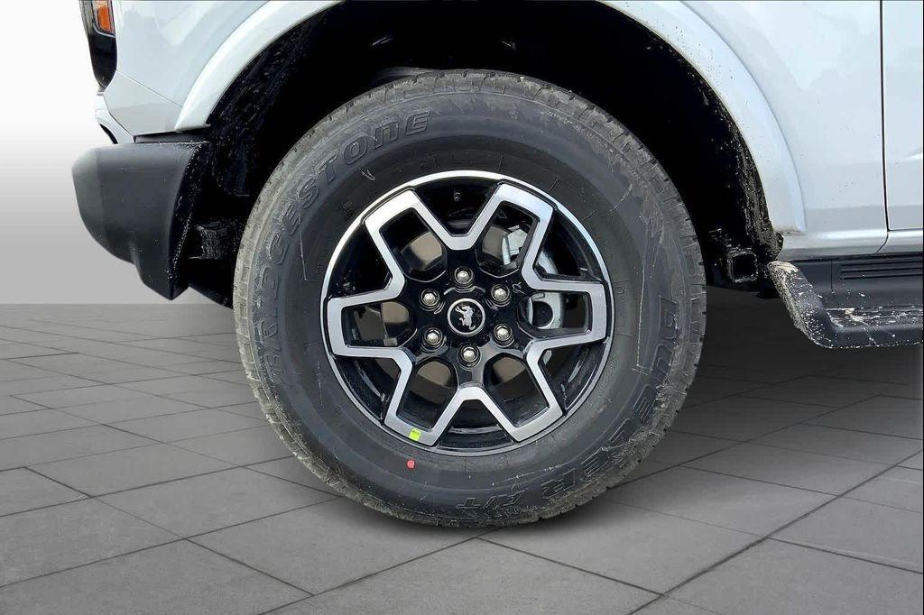 new 2025 Ford Bronco car, priced at $52,225