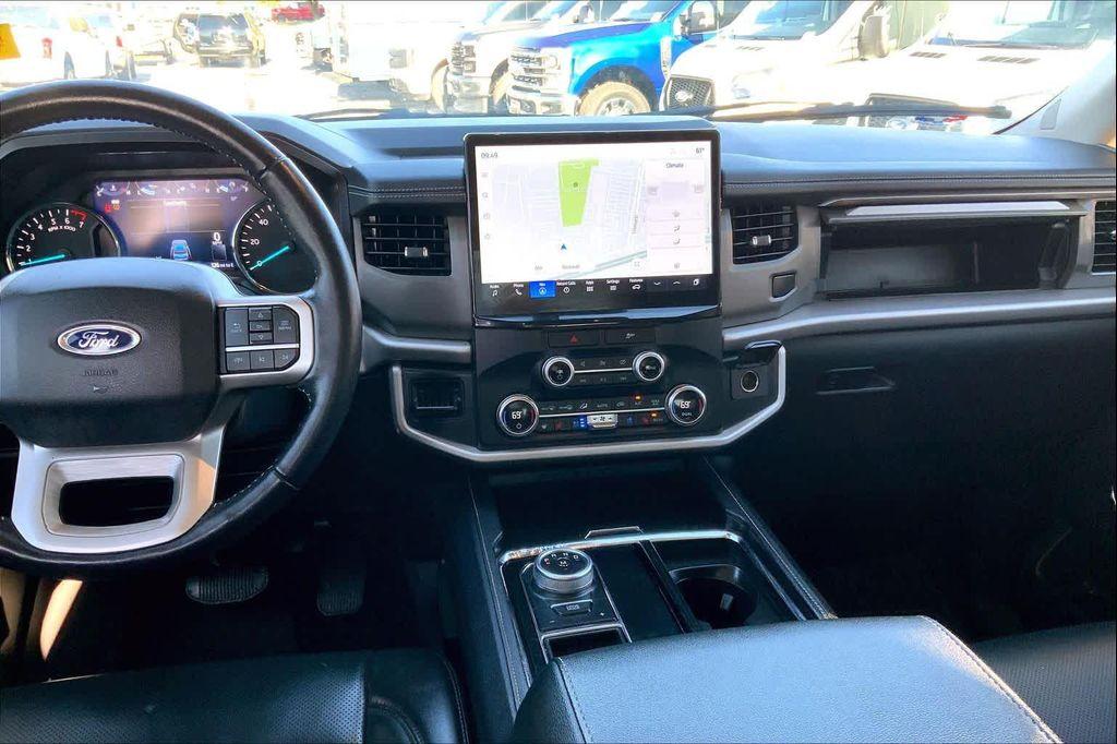 used 2022 Ford Expedition car, priced at $44,865