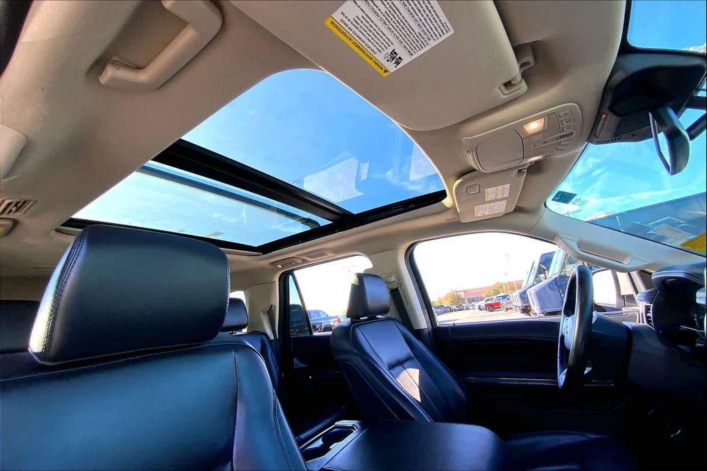 used 2022 Ford Expedition car, priced at $44,865