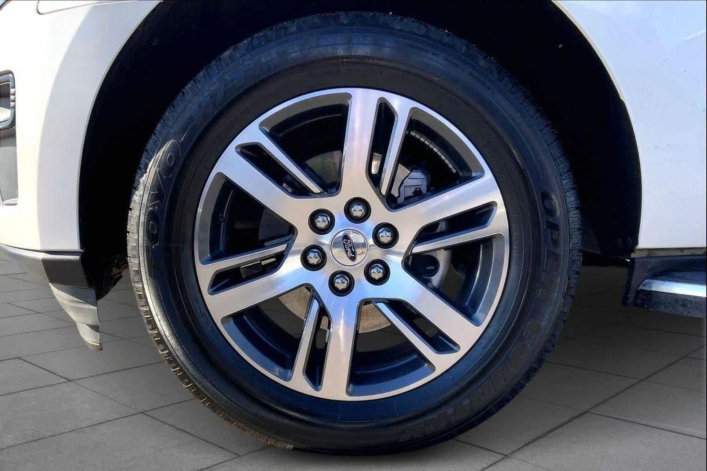 used 2022 Ford Expedition car, priced at $44,865