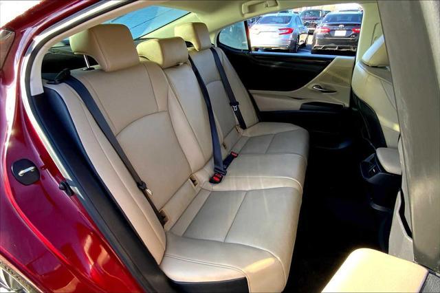 used 2020 Lexus ES 350 car, priced at $32,395