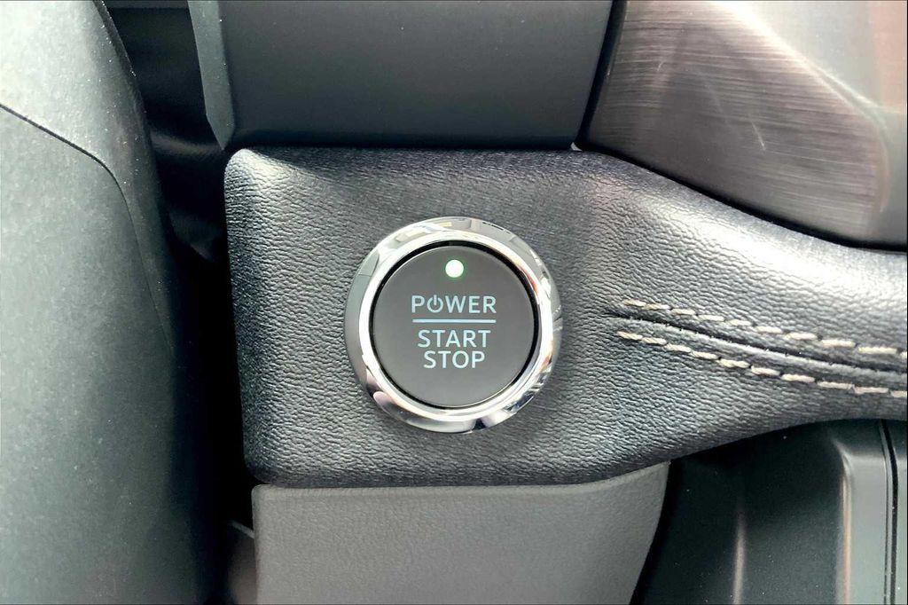 new 2025 Ford F-150 Lightning car, priced at $65,661