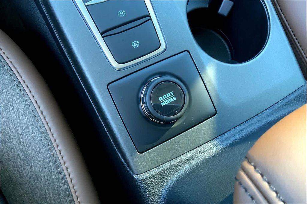 new 2025 Ford Bronco Sport car, priced at $39,247