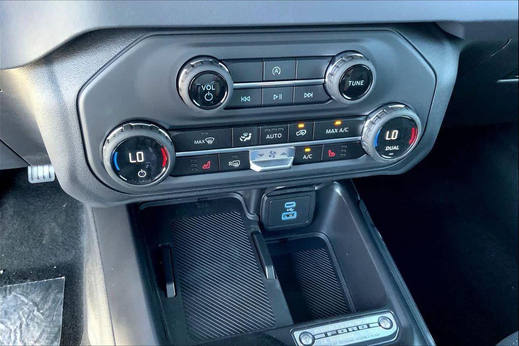 new 2025 Ford Bronco car, priced at $59,995