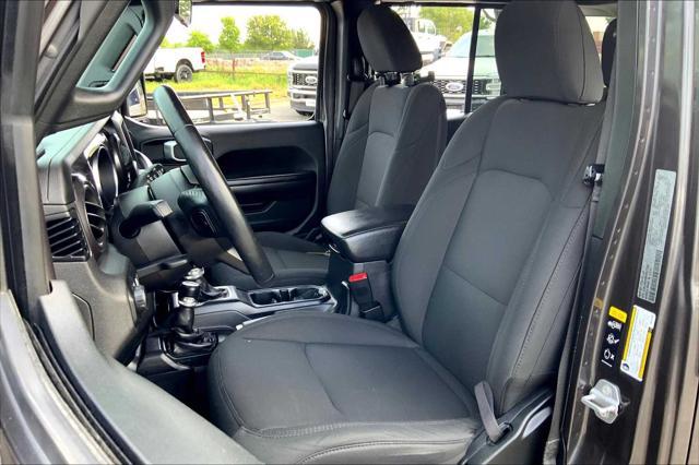 used 2016 Toyota Tacoma car, priced at $25,235