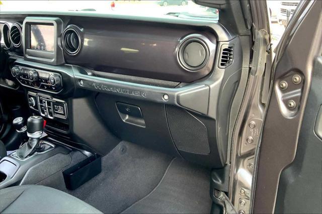 used 2016 Toyota Tacoma car, priced at $25,235