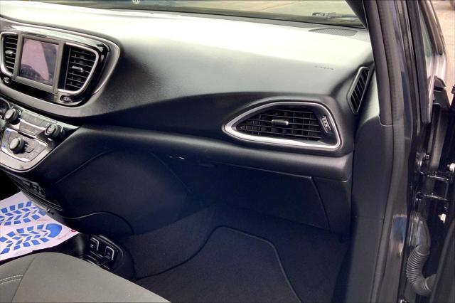used 2018 Chrysler Pacifica car, priced at $13,995