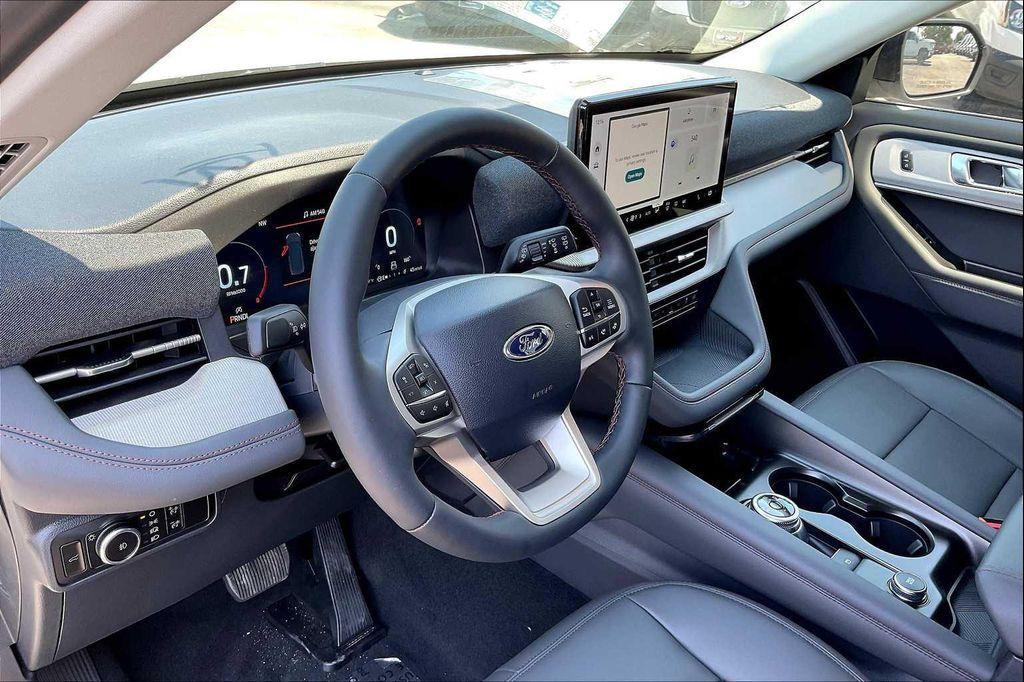 new 2025 Ford Explorer car, priced at $42,962