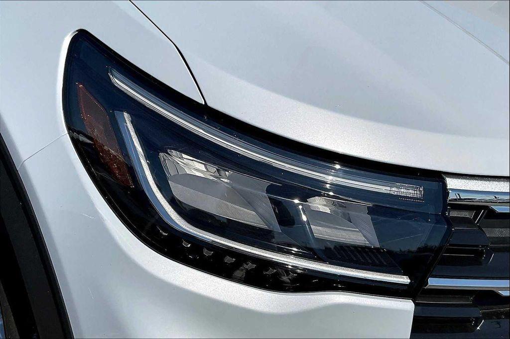 new 2025 Ford Explorer car, priced at $42,962