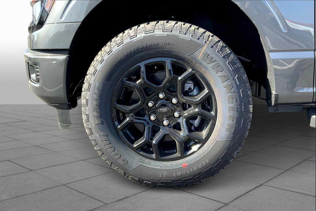 new 2025 Ford F-150 car, priced at $53,382