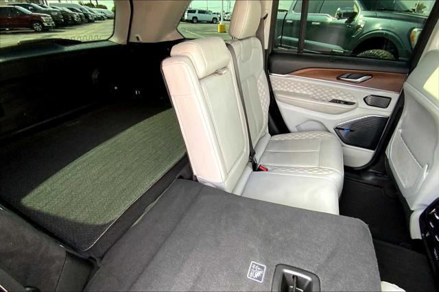used 2022 Jeep Grand Cherokee car, priced at $37,899