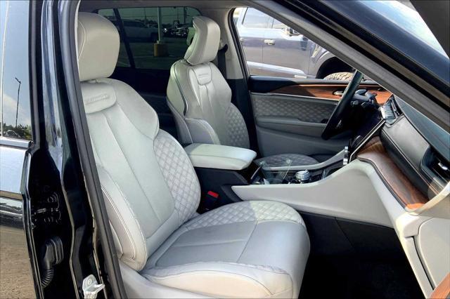 used 2022 Jeep Grand Cherokee car, priced at $37,899