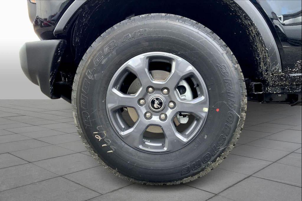 new 2025 Ford Bronco car, priced at $43,828
