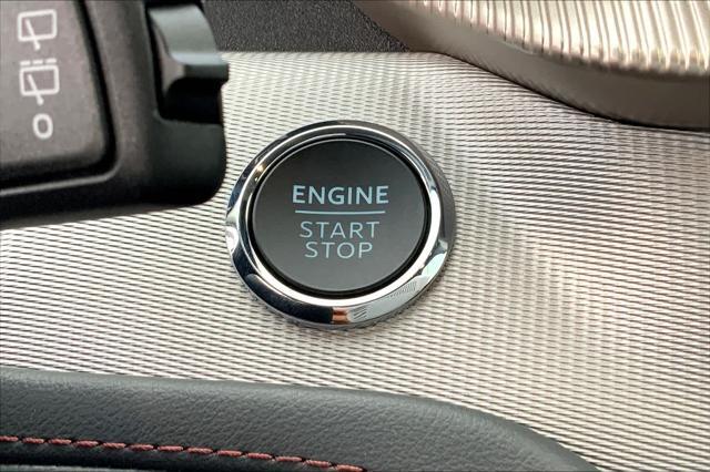 new 2025 Ford Explorer car, priced at $39,068
